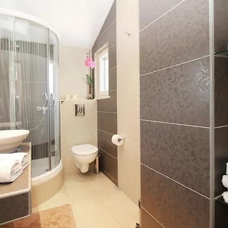 Delightful Split 2 Bedrooms Petite Private Pool And Sauna Vila *