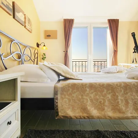 Delightful Split 2 Bedrooms Petite Private Pool And Sauna Vila *