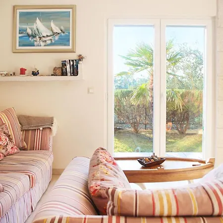 Delightful Split 2 Bedrooms Petite Private Pool And Sauna *