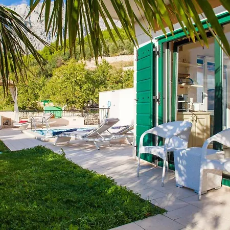 Delightful Split 2 Bedrooms Petite Private Pool And Sauna Willa *