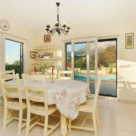 Delightful Split 2 Bedrooms Petite Private Pool And Sauna *