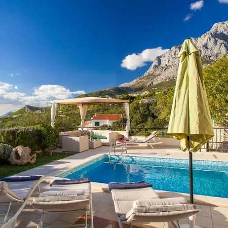 Willa Delightful Split 2 Bedrooms Petite Private Pool And Sauna *
