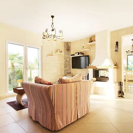 Willa Delightful Split 2 Bedrooms Petite Private Pool And Sauna *